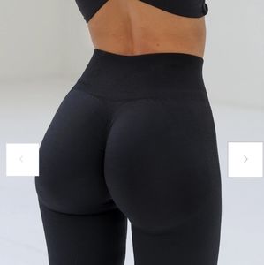 Lazuli label scrunch sculp leggings